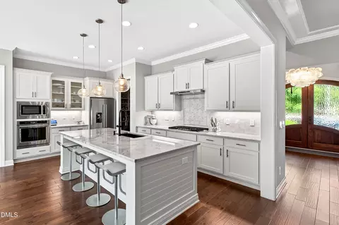 Kitchen - 116 Crestview Rd, Raleigh, NC 27609 photo 2 of 11