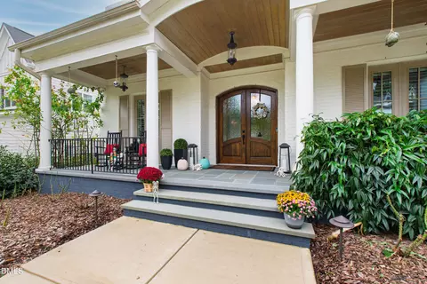 Exterior - 116 Crestview Rd, Raleigh, NC 27609 photo 7 of 21
