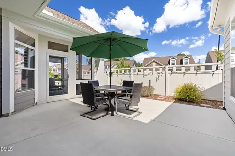 Exterior - 1102 Gardengate Dr, Durham, NC 27703 photo 6 of 9
