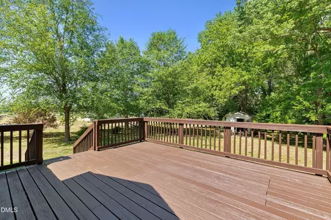 Exterior - 105 Mccoy Dr, Smithfield, NC 27577 photo 8 of 11