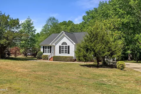 Exterior - 105 Mccoy Dr, Smithfield, NC 27577 photo 3 of 11