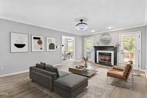 Living - 105 Mccoy Dr, Smithfield, NC 27577 photo 2 of 3