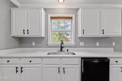 Kitchen - 105 Mccoy Dr, Smithfield, NC 27577 photo 1 of 5