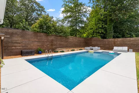 Exterior - 1517 Edgevale Rd, Durham, NC 27701 photo 1 of 10
