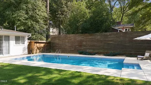 Exterior - 1517 Edgevale Rd, Durham, NC 27701 photo 7 of 10
