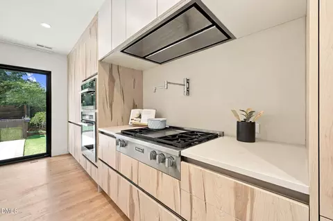 Kitchen - 1517 Edgevale Rd, Durham, NC 27701 photo 3 of 7