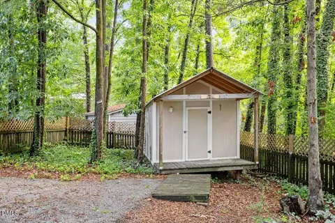 Exterior - 4 Icon Ct, Durham, NC 27703 photo 5 of 10