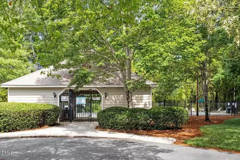 Exterior - 4 Icon Ct, Durham, NC 27703 photo 9 of 10