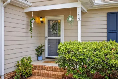Exterior - 4 Icon Ct, Durham, NC 27703 photo 6 of 10