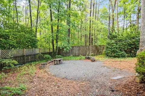 Exterior - 4 Icon Ct, Durham, NC 27703 photo 4 of 10