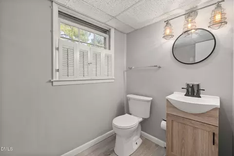 Bath - 135 Emerald Cir, Durham, NC 27713 photo 2 of 2