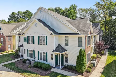 2524 Kudrow Ln, Morrisville, NC 27560