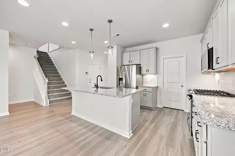 Kitchen - 48 Mallard Loop Dr, Clayton, NC 27527 photo 1 of 2