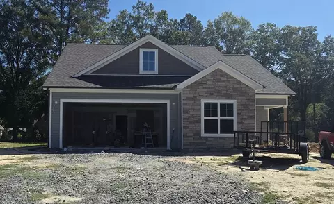 105 Hawthorne St, Louisburg, NC 27549