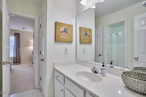 Bath - 4301 Sugar Pine Ln, Durham, NC 27705 photo 5 of 5