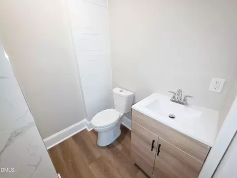 Bath - 310 N 5th St, Smithfield, NC 27577 photo 5 of 5