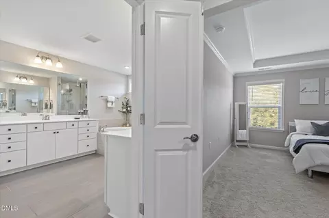 Entry Way - 321 Heritage Regency Dr, Wake Forest, NC 27587 photo 6 of 10