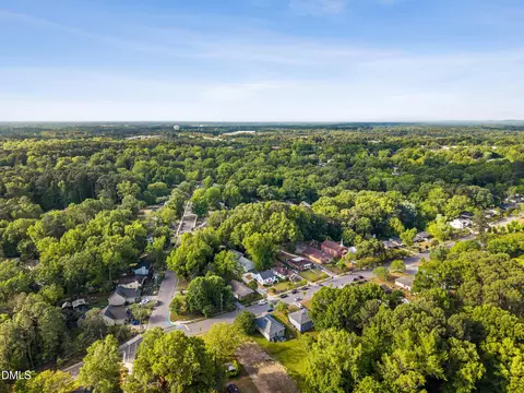 View/Area - 2626 Harvard Ave #C, Durham, NC 27703 photo 7 of 9