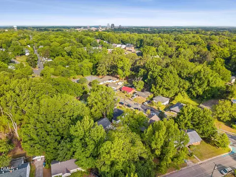 View/Area - 2626 Harvard Ave #C, Durham, NC 27703 photo 5 of 9
