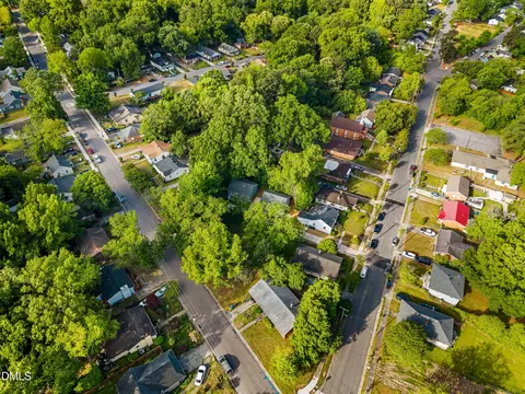 View/Area - 2626 Harvard Ave #C, Durham, NC 27703 photo 6 of 9