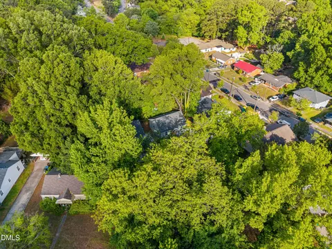 View/Area - 2626 Harvard Ave #C, Durham, NC 27703 photo 4 of 9