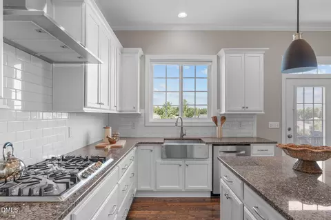 Kitchen - 205 Evanview Ct, Apex, NC 27523 photo 3 of 7