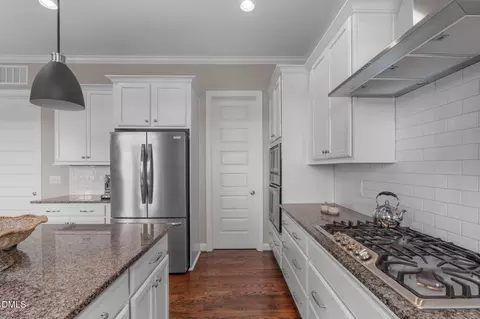 Kitchen - 205 Evanview Ct, Apex, NC 27523 photo 4 of 7