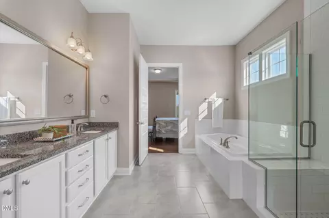 Bath - 205 Evanview Ct, Apex, NC 27523 photo 1 of 5