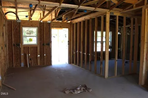 Entry Way - 10325 Selma Rd, Middlesex, NC 27557 photo 2 of 3