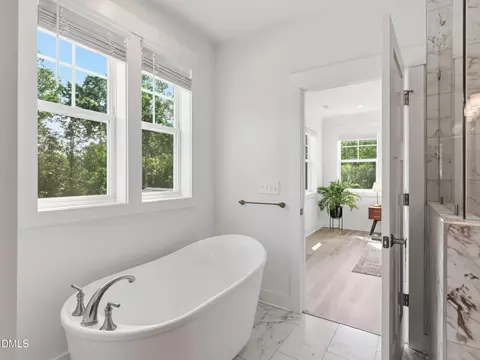 Bath - 151 Dunloe Lp, Raleigh, NC 27603 photo 4 of 4