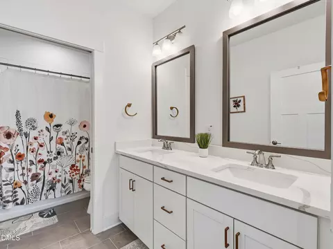 Bath - 151 Dunloe Lp, Raleigh, NC 27603 photo 2 of 4