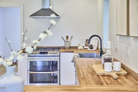 Kitchen - 1925 Ward St, Durham, NC 27707 photo 6 of 9
