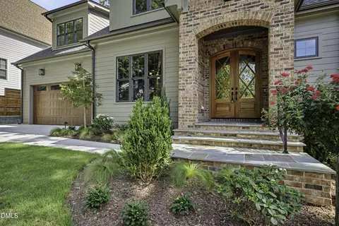 605 Ridgecrest Rd, Cary, NC 27511