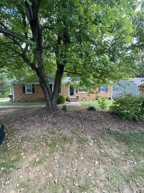 2909 Keeler St, Greensboro, NC 27407