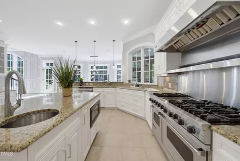 Kitchen - 6592 Wakefalls Dr, Wake Forest, NC 27587 photo 5 of 10