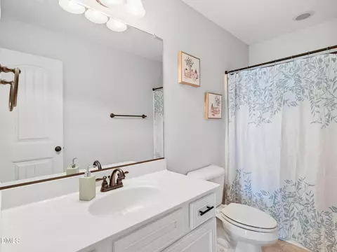 Bath - 707 Botanical Ct, Bunnlevel, NC 28323 photo 4 of 5