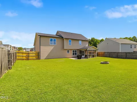 Exterior - 707 Botanical Ct, Bunnlevel, NC 28323 photo 8 of 8