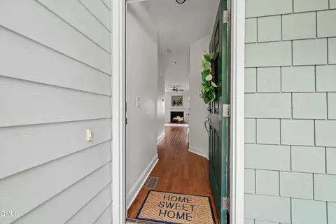 Entry Way - 29 Grapevine Trl, Durham, NC 27707 photo 1 of 2