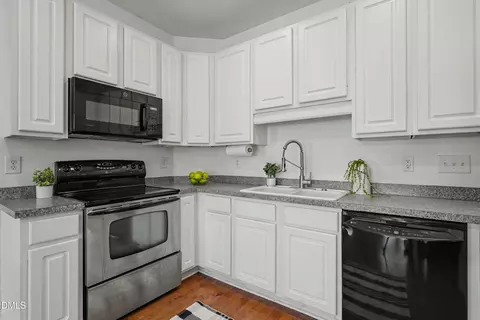 Kitchen - 29 Grapevine Trl, Durham, NC 27707 photo 3 of 3