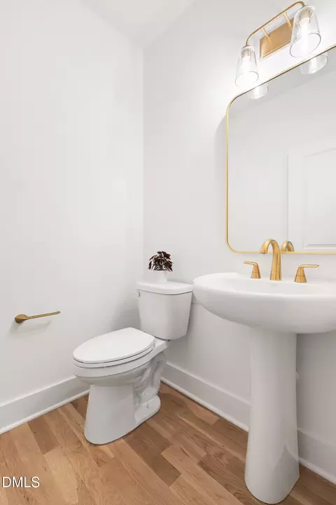 Bath - 407 Edward St # B, Durham, NC 27701 photo 1 of 5
