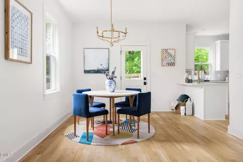 Dining - 407 Edward St # B, Durham, NC 27701 photo 1 of 2