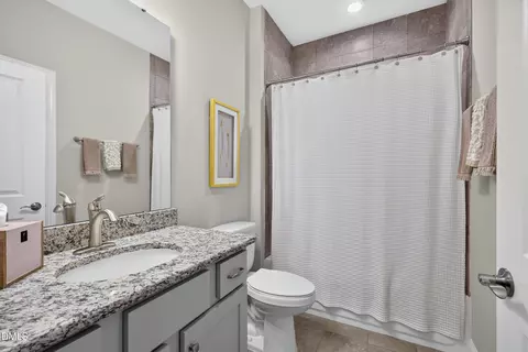 Bath - 906 Narrative Ln, Durham, NC 27703 photo 4 of 4