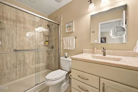 Bath - 6412 Meadow View Dr, Raleigh, NC 27609 photo 1 of 2
