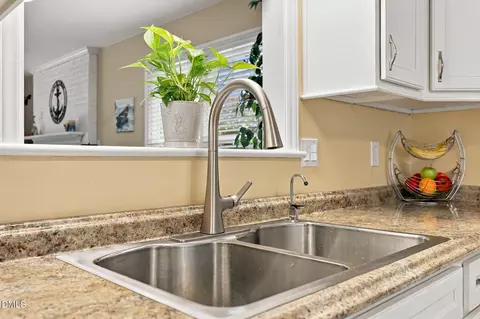 Kitchen - 6412 Meadow View Dr, Raleigh, NC 27609 photo 2 of 4