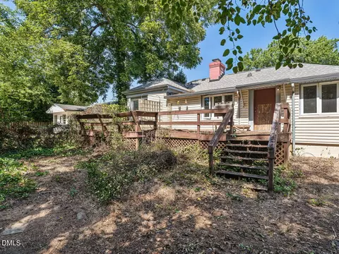 Exterior - 730 E Whitaker Mill Rd, Raleigh, NC 27608 photo 4 of 4