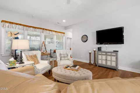 Living - 7840 Buffalo Rd, Selma, NC 27576 photo 2 of 4