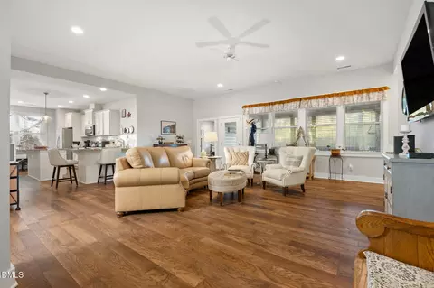 Living - 7840 Buffalo Rd, Selma, NC 27576 photo 3 of 4
