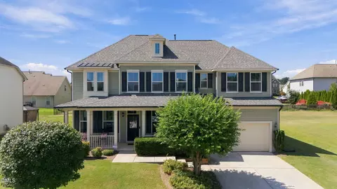 906 Avalon Dr, Mebane, NC 27302