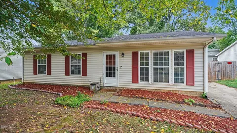 1 Jans Ct, Greensboro, NC 27405