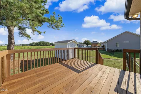 Exterior - 21 Beasley Estates Dr, Benson, NC 27504 photo 4 of 8